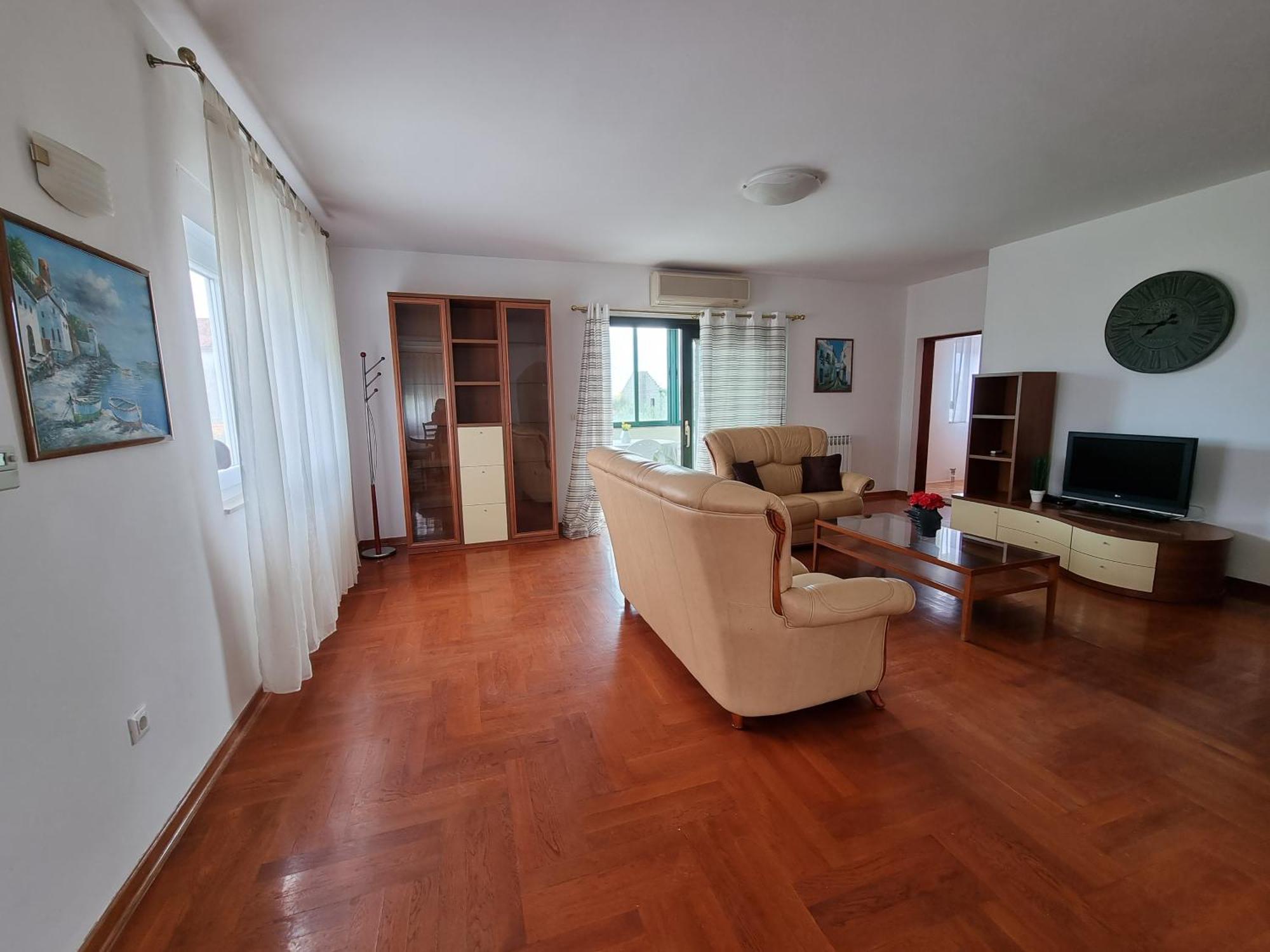 The Florens Residence Near The Beach With The Pool, Bbq And Kids Playground, Zadar Diklo Room photo